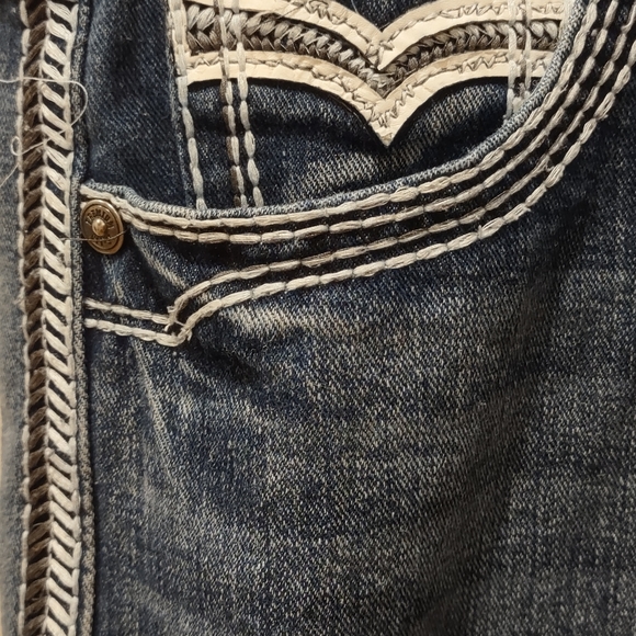 Jeans - Picture 3 of 9